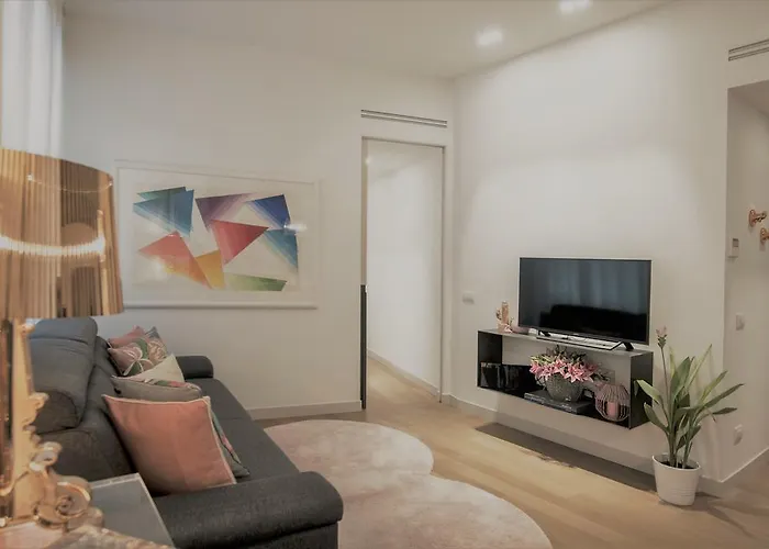 Madeleine - Brera Apartment