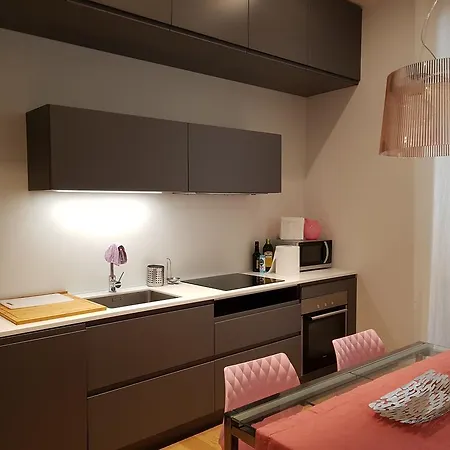 Madeleine - Brera Apartman *